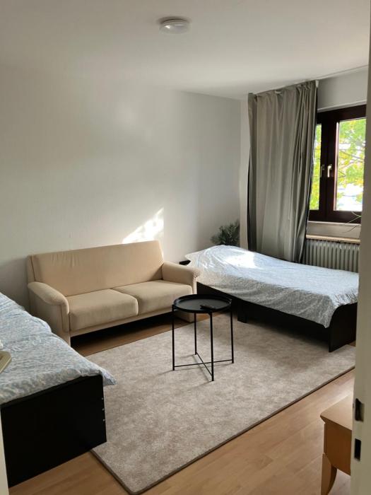 Einfaches Zimmer zum Wohlfühlen WG-Zimmer