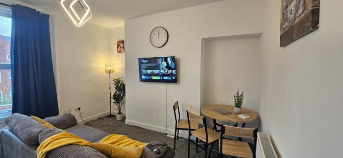 OG Stays VIII- Free Wifi, Free Parking, Family & Contractor