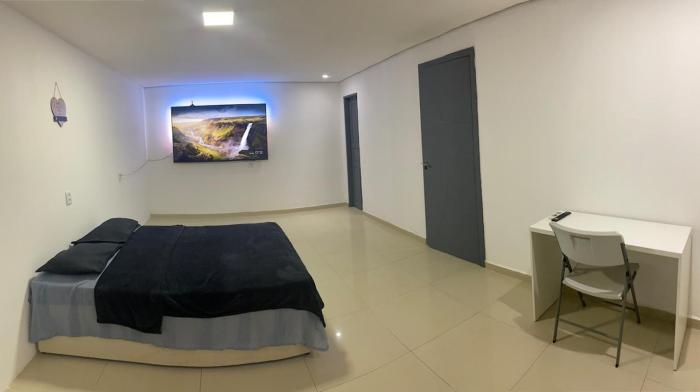 Apartamento espaçoso e bem localizado