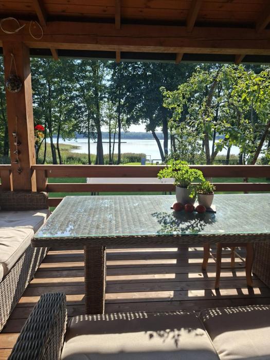 Sodyba jūsų poilsiui ant ežero kranto