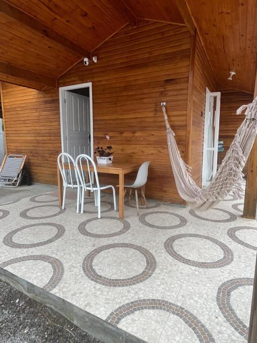 Casa 500 metros Ponta das Canas Beach