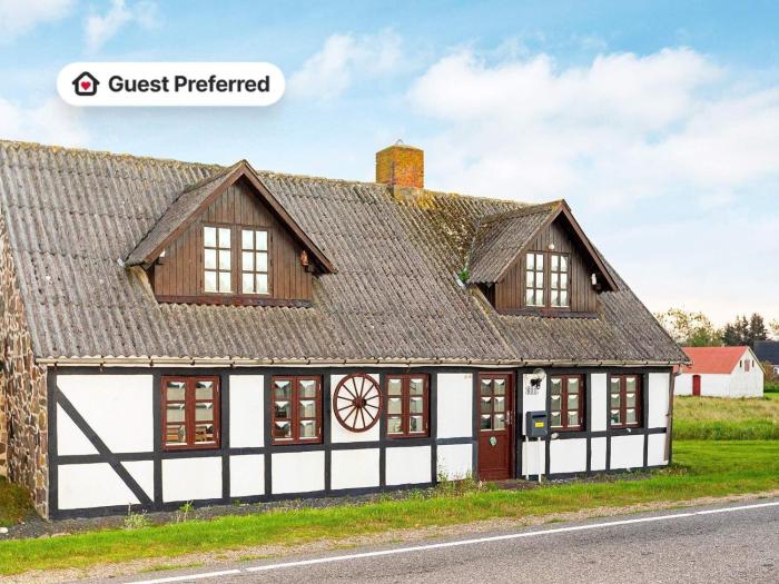 6 person holiday home in Løgstør-By Traum