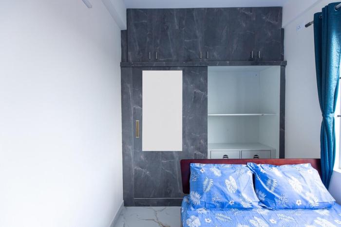 1BHK 2km From Hosa Road Metro with lift 105
