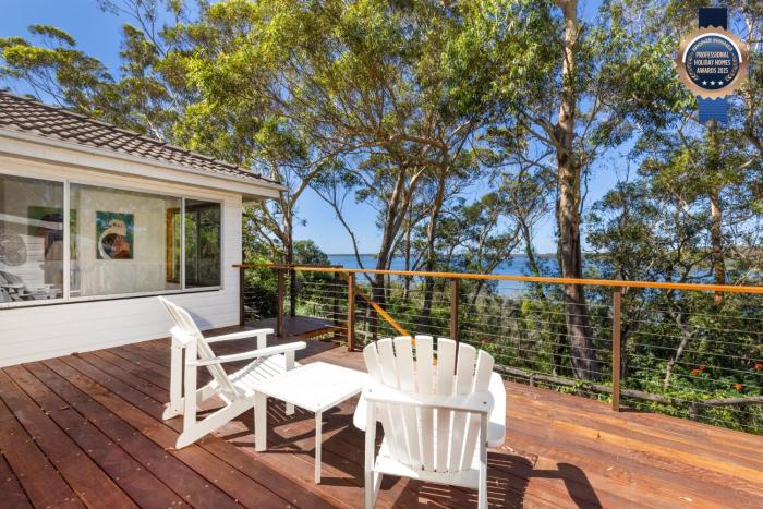 Lake House - Pet Friendly - Waterfront