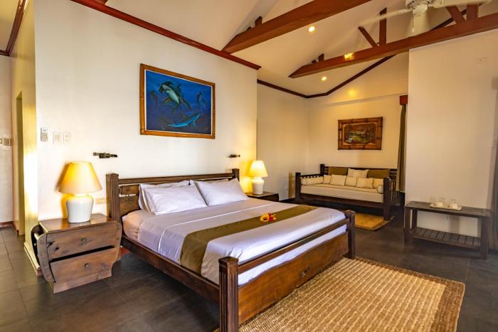 Pura Vida Cabilao Resort