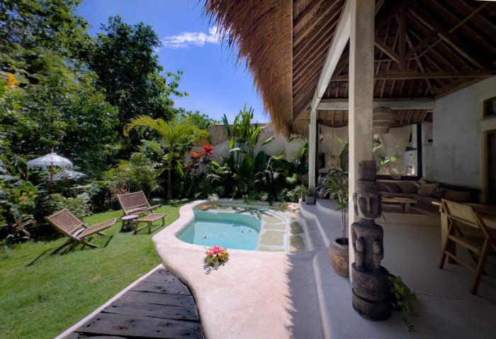 Tropical Villa with exotic pool, Uluwatu Bingin