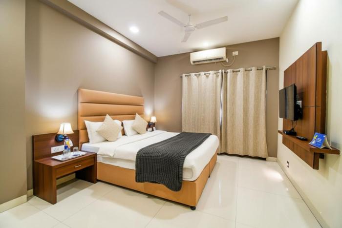 The Avenue Hotel & Banquet Near Bhopal Junction