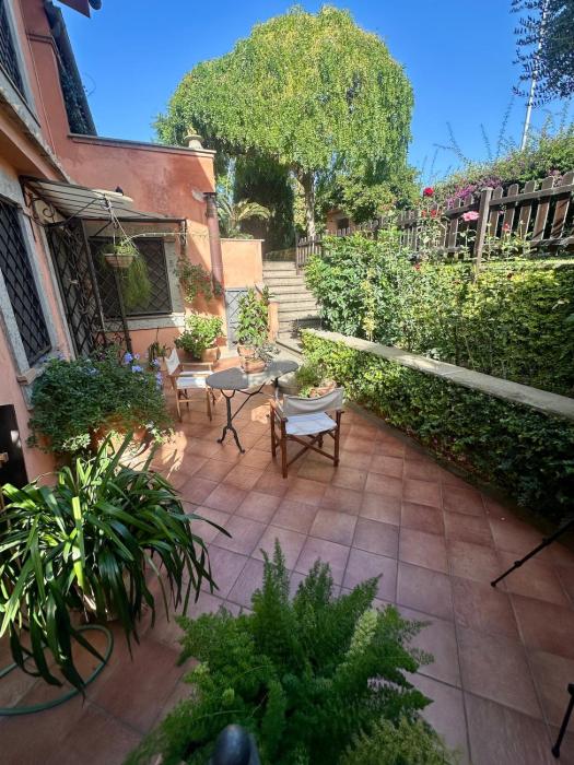 Alloggio Turistico indipendente con giardino