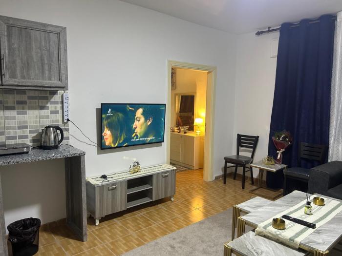 A double bed apartment in heart of Amman شارع سلطان الهند خلف ش عبدالله غوشه