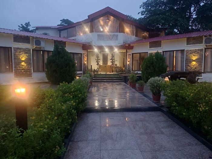 Aami Valley Resort