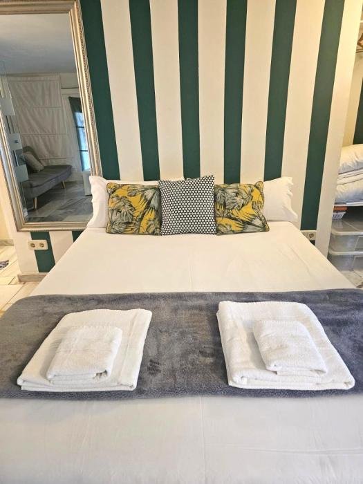 Excelente ubicación cerca del metro para 2 personas