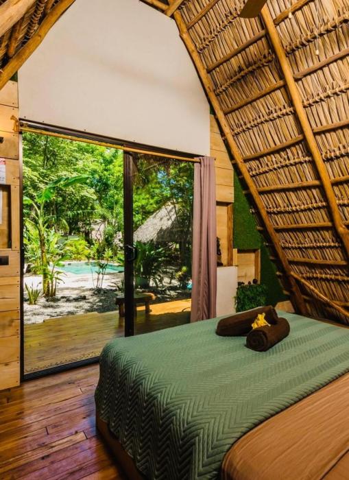 Cabinas de Lou Eco Lodge TAMARINDO