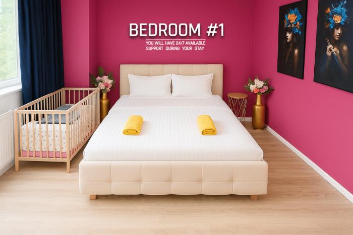 Old Town 4BR with 6 Beds for up to 12 people