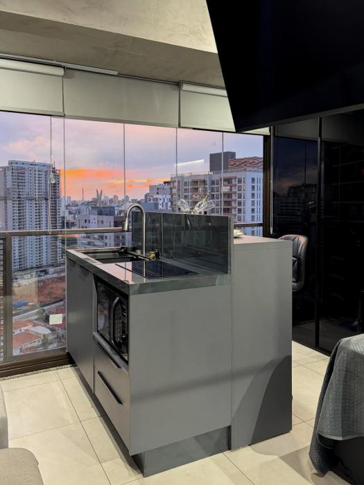 Studio moderno, 230m do Metrô, Gamer & Home Office