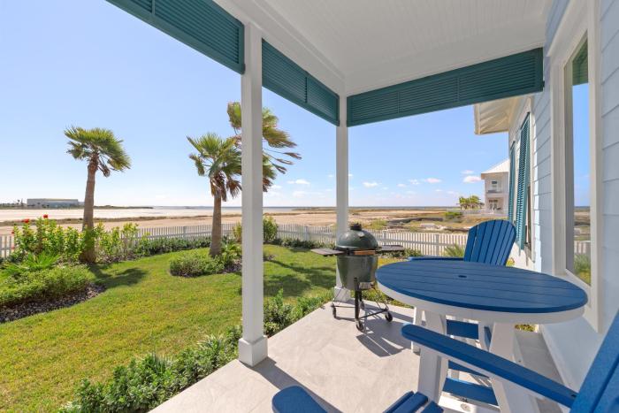 Nuestro Sueno, cottage at The Shores home