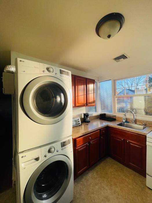 3BR 1BA Near Train Station Monthly Deal