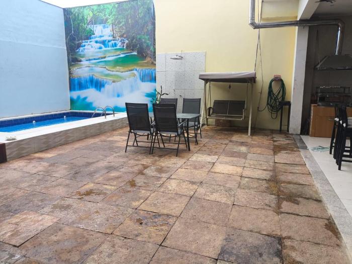 House in Marex near the airport