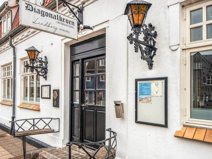 Romantic 2 person holiday home in Give