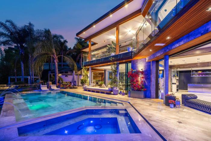 Bali Inspired Villa in Sunset Plaza