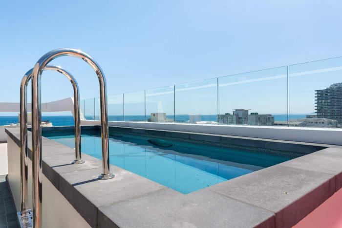 Eleve 602 - Sea Point Apt, Views, Shared Pool & Gym