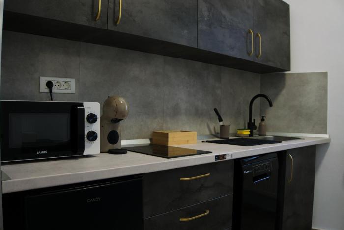 Velaris Downtown Retreat