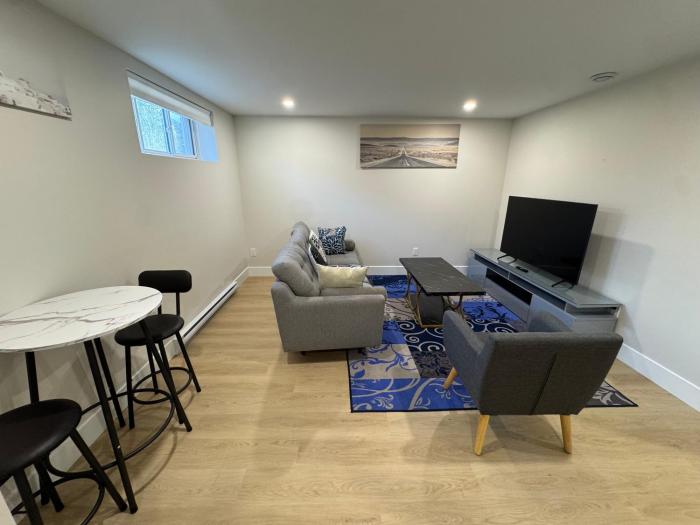 Cozy & Stylish Retreat with Modern Comforts