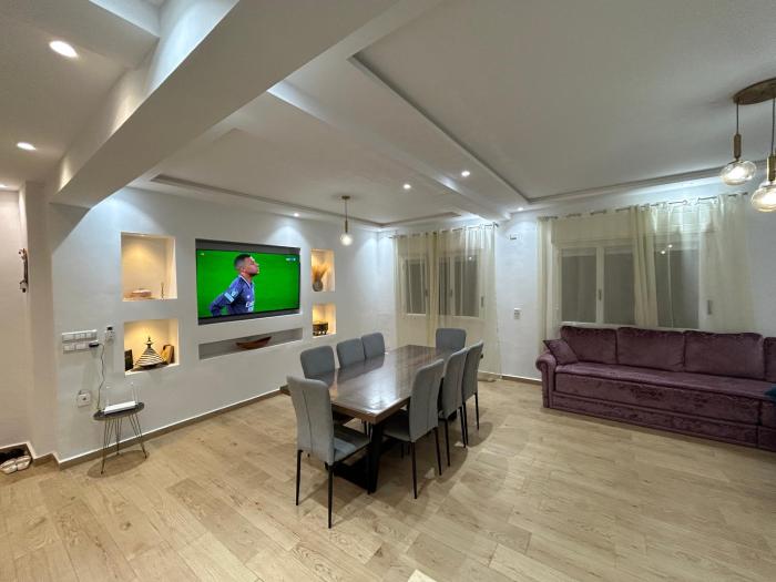 Appartement spacieux, proche corniche