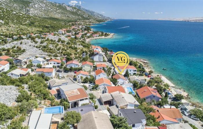 Villa Figs beachfront apartman 1 by Villas Guide