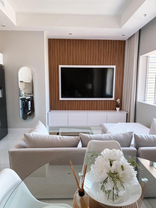 Luxury 1 Bedroom Apartment Table Mountain Views