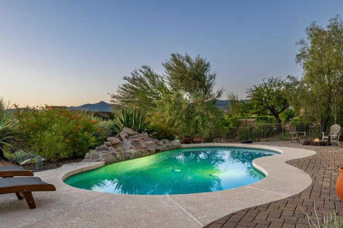 Desert Oasis with Pool Black Mountain Views
