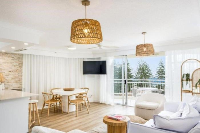 Ocean View Coastal Haven in Burleigh Heads