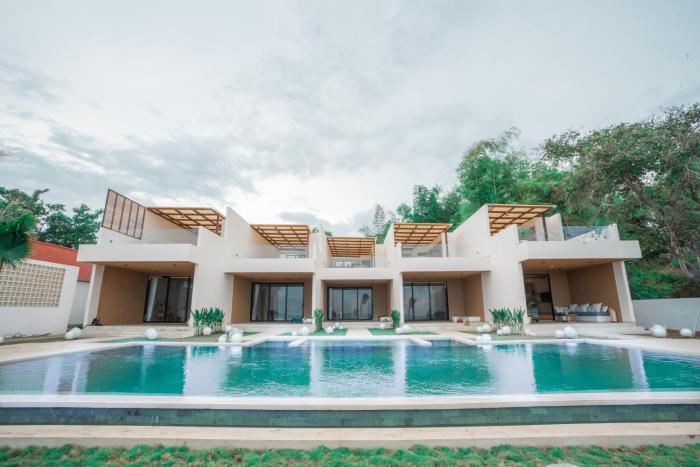 Bohemian Beachfront Apartments