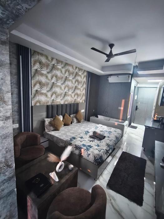 Suite with Private Jacuzzi