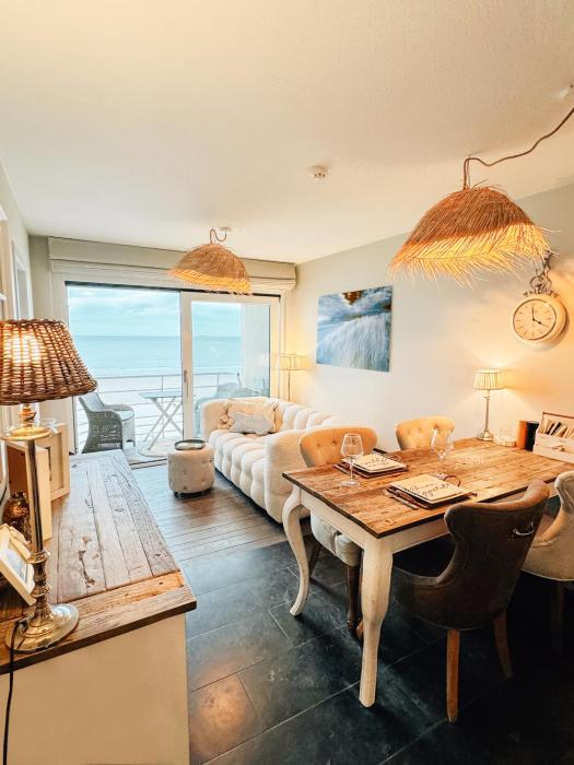 la MERéMOI - Apartment with balcony and sea view