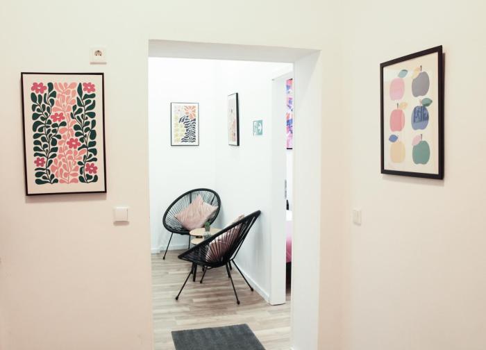 Moderne Unterkunft - Emser