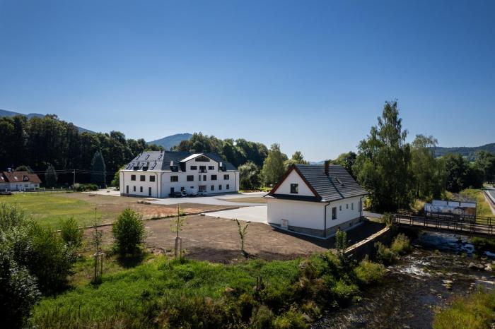 Ulrichova vila a Vilka Rejhotice