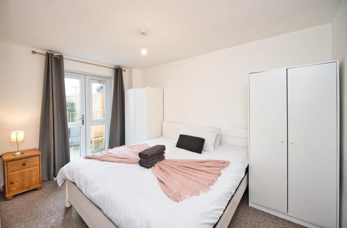 Staycation in BOW E3 Ideal for London Traveller