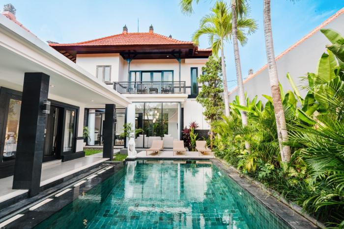 Villa Mia Canggu, Shisha & Pool, Finns & Berawa Beach
