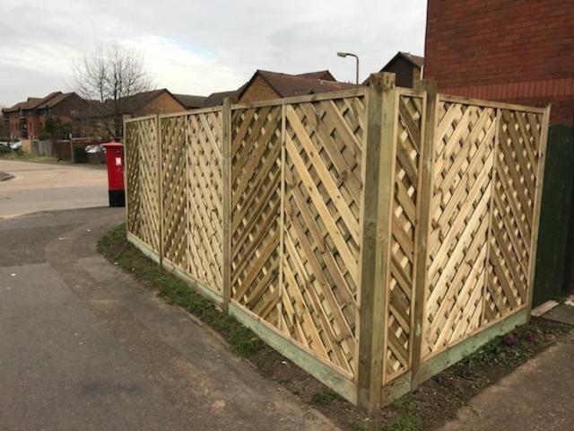 1 bed flat with private garden