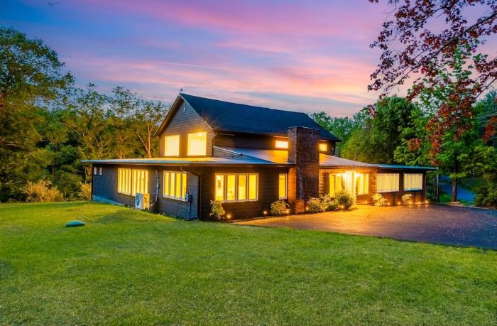 Great Lodge at Carter Bridge Estate