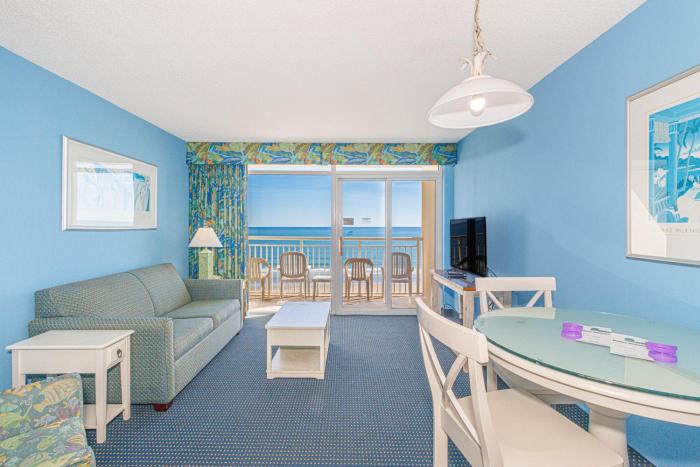 Spacious 1 BR Condo-Breathtaking Oceanfront Views! Bay Watch 706