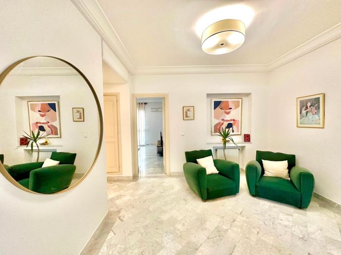 Safran II Appartement très central avec Terrasse à la Marsa