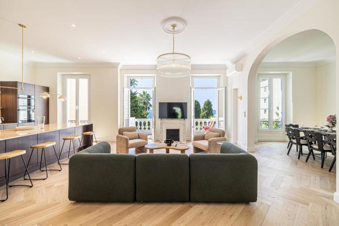 69 PICAUD - Charming 3-bed with sea view balcony and parking