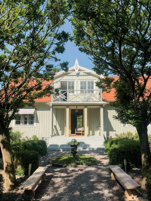 Charming Artists House In Söderåkra