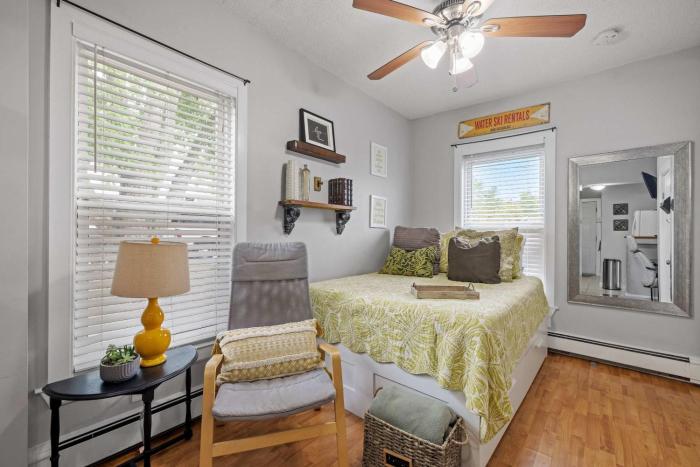 Bright & Chic 1st Flr Studio - Short-Midterm Stays