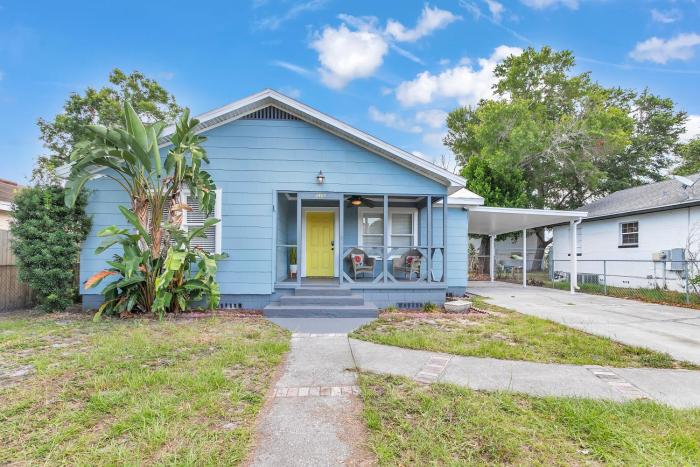 roomstr North Carolina Room 1 Bedroom in South Tampa with Shared Full Bathroom & FREE COFFEE