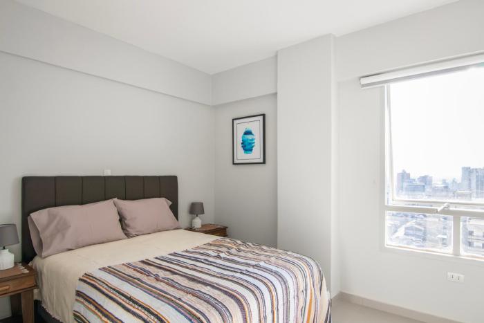 Bowie Apart with 2 BR centre and overlooking the bay