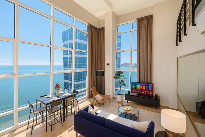 【SeaView】High Floor 2BR Duplex SeaFront-Town 21