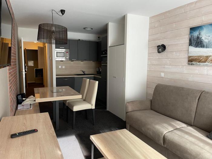 Studio 4 pers à Gourette, balcon sud-ouest, animaux admis - FR-1-860-50