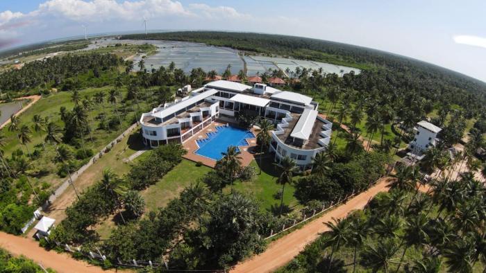 Capital Wind Beach Cabanas